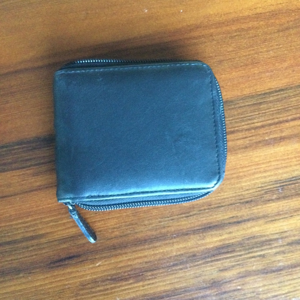 Black Leather Zip Wallet